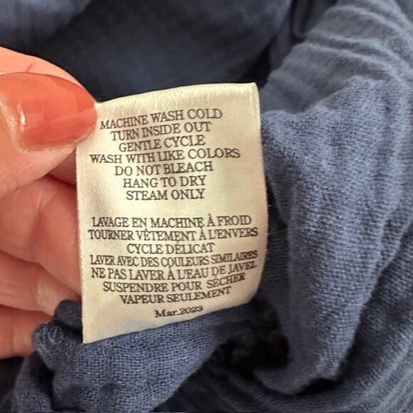 Z Supply Suntide Gauze Romper Size: Medium Color: Navy - Picture 9 of 9